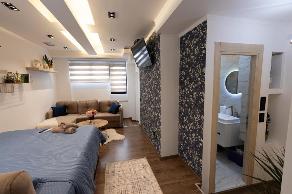 Bonsai Apartment Novi Pazar Exterior foto